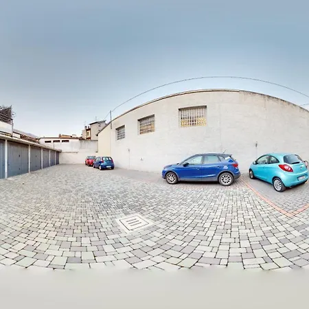 House Viola Apartmán Tirano